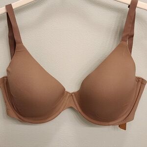 SKIMS NWT Fits Everybody Scoop Plunge Bra